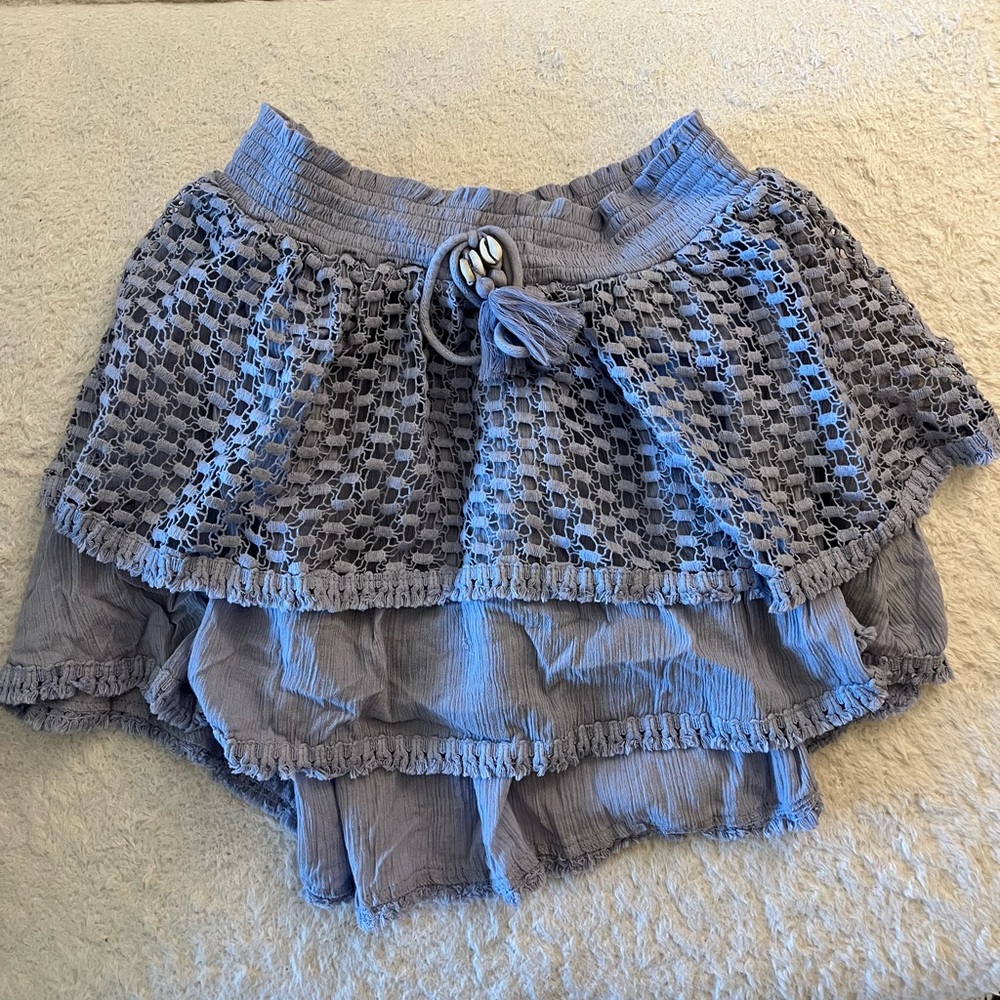 Mini Lilac Beach Skirt w/Shells Detail - Size L